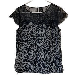 🎄Ann Taylor Elegant Black and White Floral Lace Top